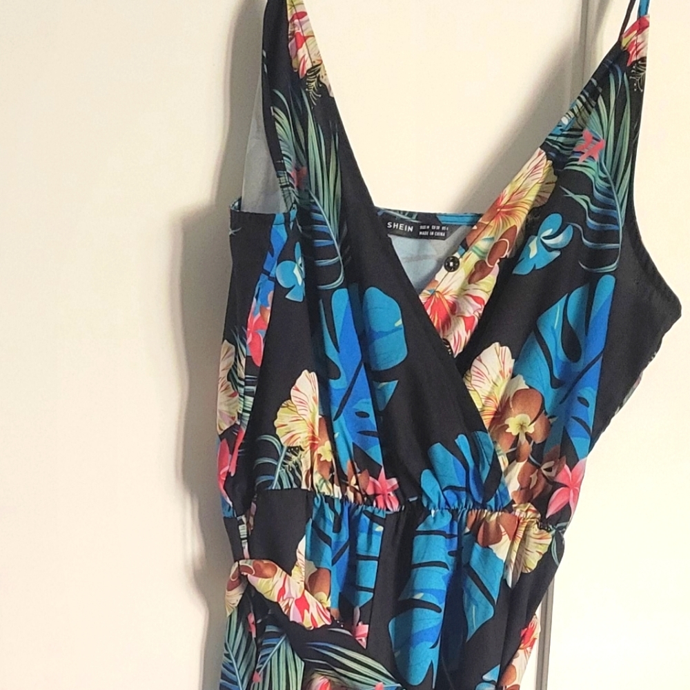 Tropical floral jumpsuit.